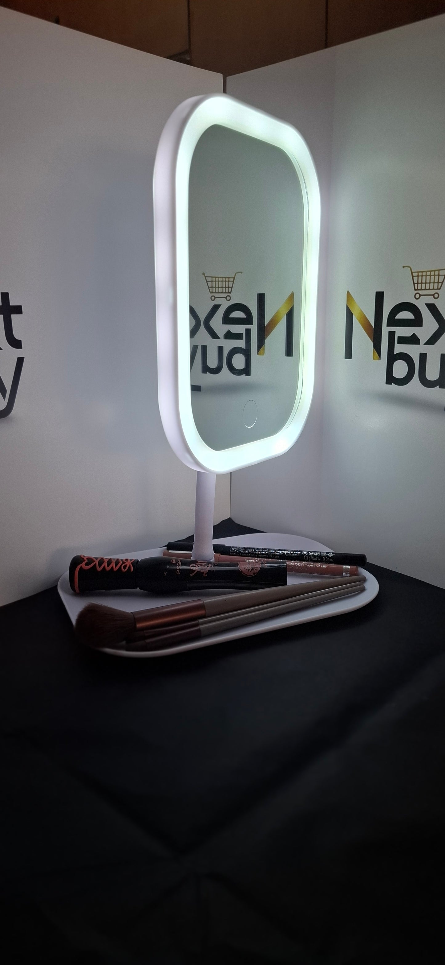 LED Makeup Mirror – Flawless Lighting, Perfect Reflection